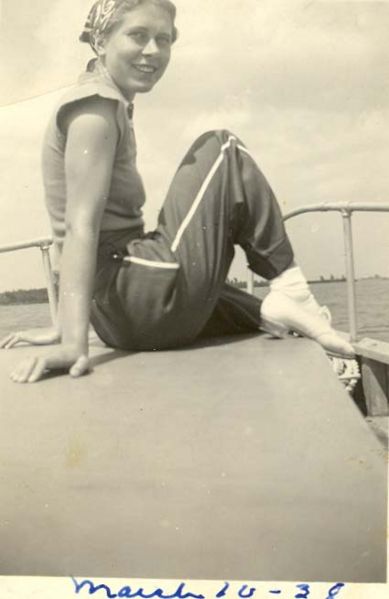 File:Ella Beals Mar 1938.jpg